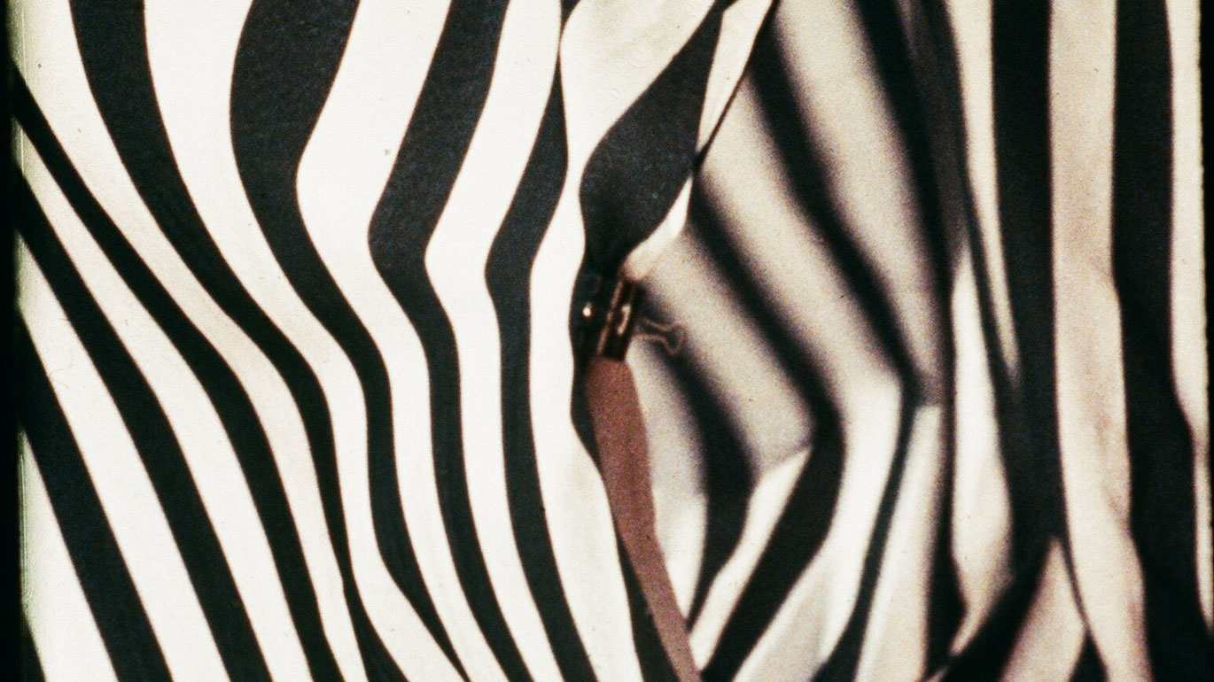 HOW TO: Smocking Kitt